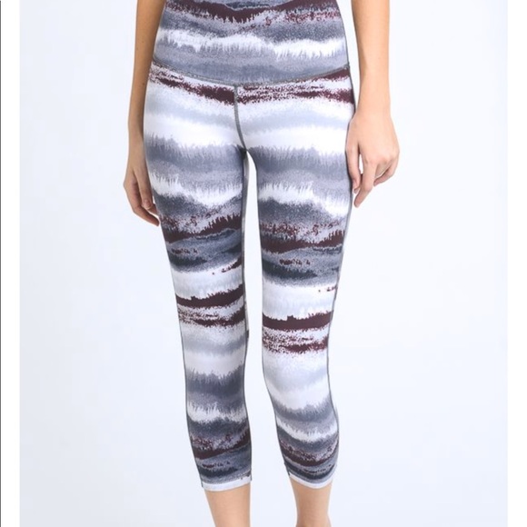 Mono B Pants - 🆕❗️LAST ONE❗️MONO B CAPRI LEGGINGS ❤️
